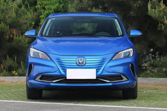 405KM Changan Eado ET পিওর ইলেকট্রিক কমপ্যাক্ট সেডান কার আরামদায়ক কেবিন