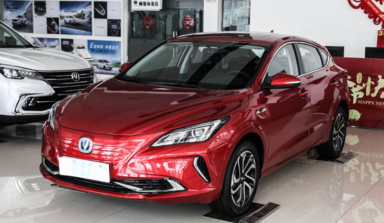 405KM Changan Eado ET পিওর ইলেকট্রিক কমপ্যাক্ট সেডান কার আরামদায়ক কেবিন
