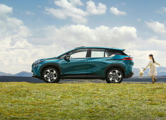 V Plus AION ইলেকট্রিক কার 500-600KM 405 kW হাই পারফরম্যান্স Suv