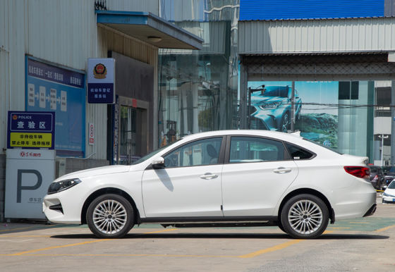 পিওর ইলেকট্রিক S60EV Dongfeng Ev গাড়ি 415KM সহ 4 দরজা 5 আসন