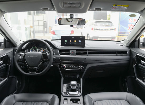 পিওর ইলেকট্রিক S60EV Dongfeng Ev গাড়ি 415KM সহ 4 দরজা 5 আসন