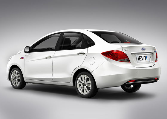 4 দরজা 5 সিট JAC ইলেকট্রিক কার 320KM JAC IEV7L ছোট ইভ কার