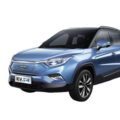 IEVS4 JAC বৈদ্যুতিক গাড়ি 402-470KM 5 দরজা 5 আসন দীর্ঘ ড্রাইভিং রেঞ্জ