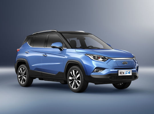 IEVS4 JAC বৈদ্যুতিক গাড়ি 402-470KM 5 দরজা 5 আসন দীর্ঘ ড্রাইভিং রেঞ্জ