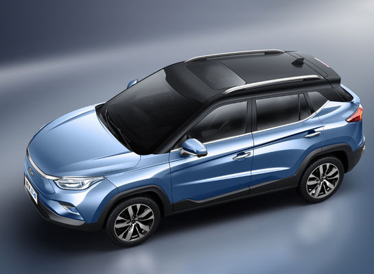 IEVS4 JAC বৈদ্যুতিক গাড়ি 402-470KM 5 দরজা 5 আসন দীর্ঘ ড্রাইভিং রেঞ্জ