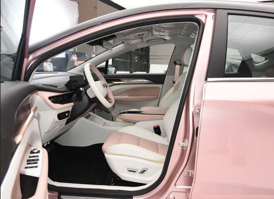 জ্যামিতি M6 Geely ইলেকট্রিক কার Geely Ev Suv 400-550KM 0.5h দ্রুত চার্জ