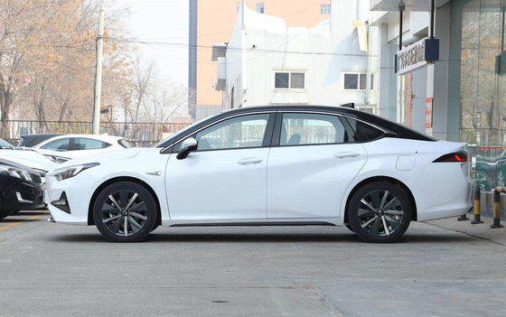 Guangqi Yilue EA6 সেডান ইলেকট্রিক কার 510KM 4 দরজা 5 আসন 0.78H দ্রুত চার্জ
