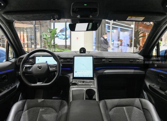 EC6 NIO ইলেকট্রিক কারগুলি মাঝারি আকারের Suv 465-615KM 5 দরজা 5 আসন সহ